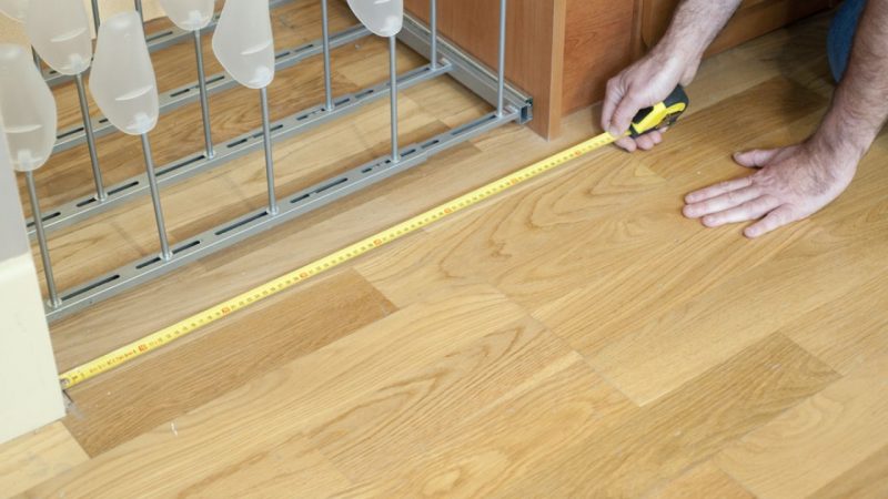 Creó una puerta corredera para armario empotrado. Mira lo que pasó